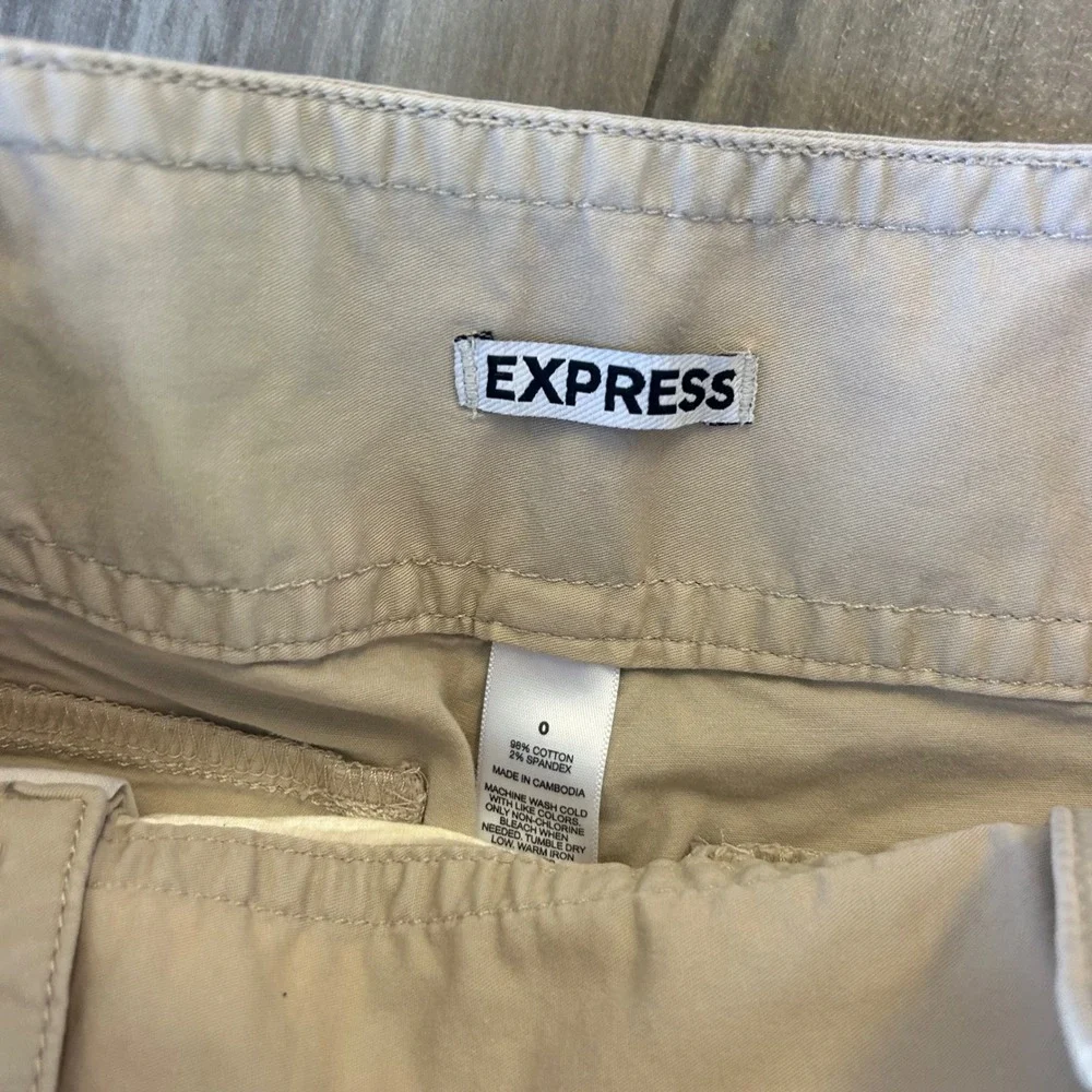 2000's Express Womens Khaki Sailor Mini Shorts Tan Low Rise Button Front Size 0